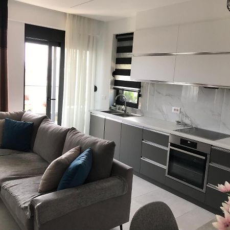 Saranda Lux Apartments Dış mekan fotoğraf